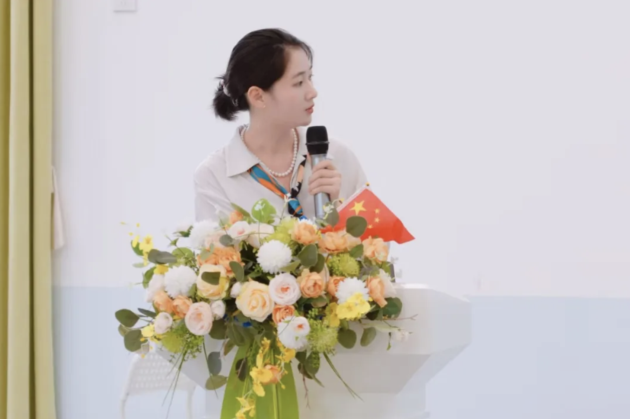 弘齐新闻｜戴芙桑、陈世奎律师为嘉泰华教育管理人员开展专题法律培训