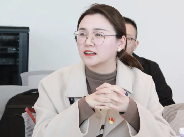 合伙人特辑|周恬静:欣然越山海,焕然见新我