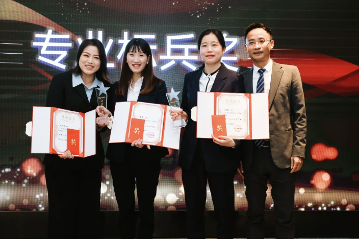 合伙人特辑|王婵:砼心筑法厦 金律破浪行