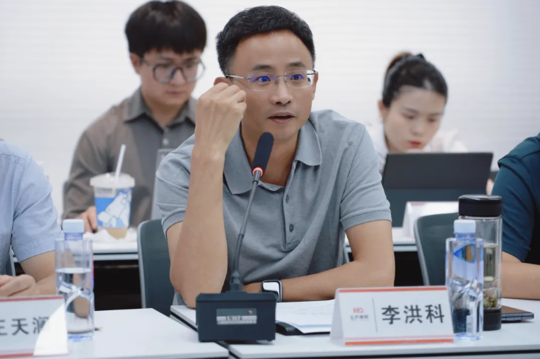 弘齐新闻 | 深耕案源服务・赋能人才发展 —— 第二季度核心工作例会暨 "青研汇" 沙龙圆满召开