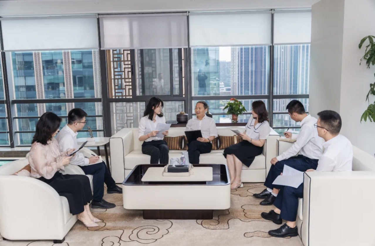 合伙人特辑｜王洁：被照亮，亦成光