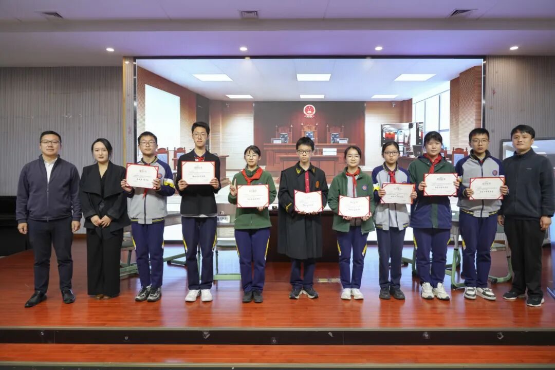 弘齐新闻｜我所携手成都外国语学校开展模拟法庭活动